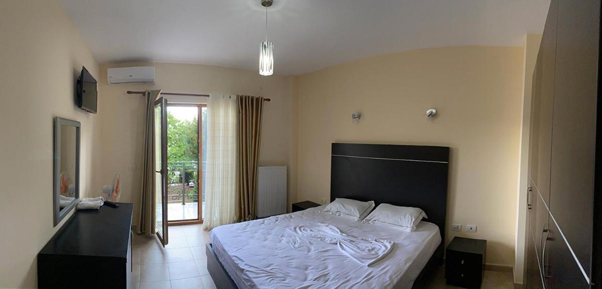 Kukesi Resort Azem Lini Kültér fotó