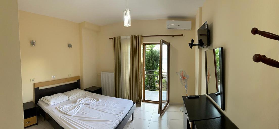 Kukesi Resort Azem Lini Kültér fotó