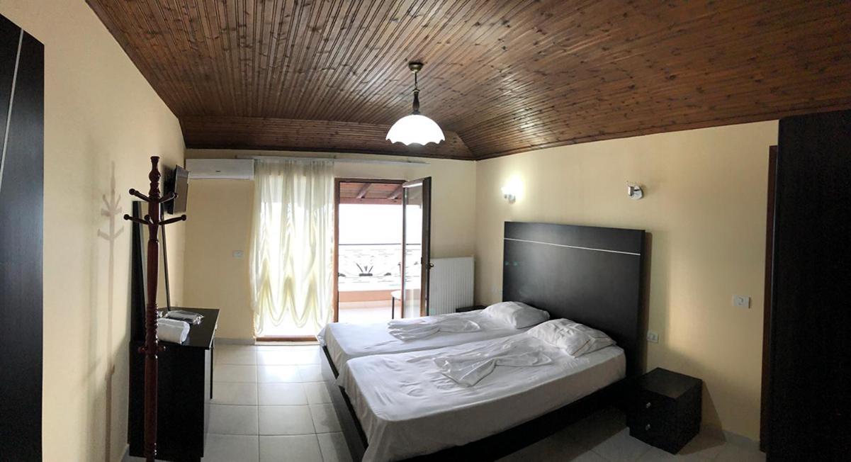 Kukesi Resort Azem Lini Kültér fotó